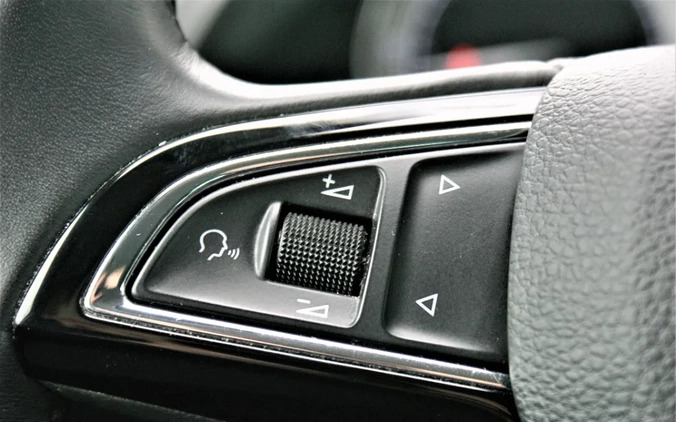 Skoda Superb cena 110900 przebieg: 80166, rok produkcji 2019 z Kielce małe 326